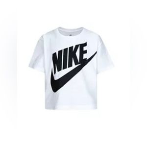 Nike Girls Icon Future Graphic T-Shirt